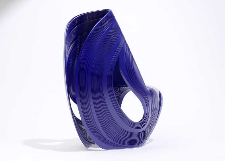 Zaha Hadid - Kuki Chair